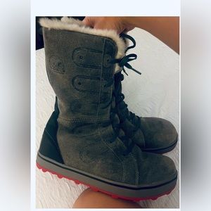 womens Sorel winter tall boots size 8.5